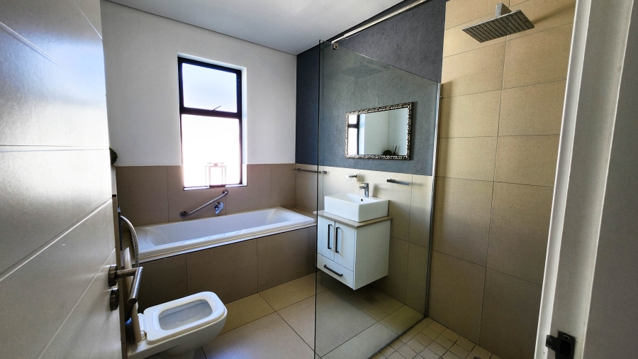 To Let 3 Bedroom Property for Rent in Sitari Country Estate Western Cape